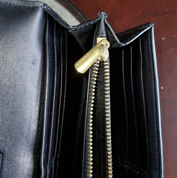 Coach Soft Leather Wallet with card slot on back - Picture 10 of 13